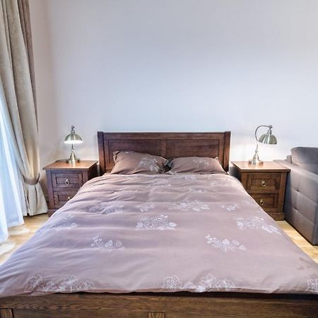 Apartment Grebinky 9 リヴィウ エクステリア 写真